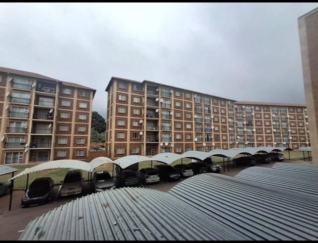 2 BEDROOM APARTMENT FOR SALE IN THE ORCHARDS